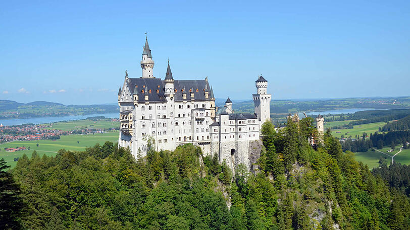 Das Schloss Neuschwanstein hat trotz des Sturms geöffnet. (Archivbild)