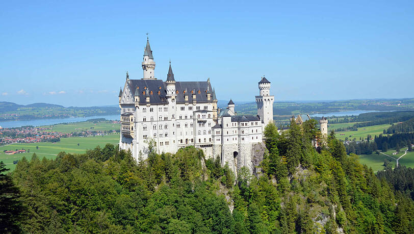 Das Schloss Neuschwanstein hat trotz des Sturms geöffnet. (Archivbild)