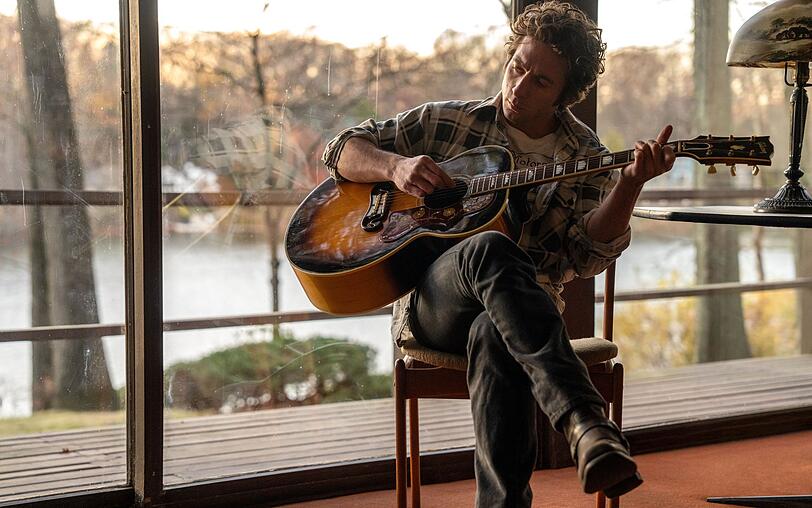Nur ein kleiner Ausschnitt aus dem Leben des "Boss", daf&uuml;r ein entscheidender: Jeremy Allen White verk&ouml;rpert Bruce Springsteen in "Springsteen: Deliver Me From Nowhere".
