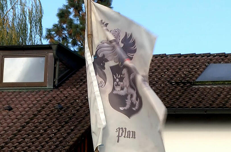 Die ersten Bilder vom Tatort.