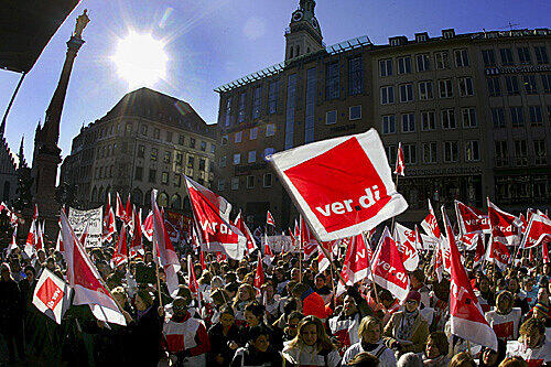 Streik in München und Großdemo auf dem Marienplatz.