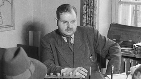 Philipp Auerbach in seinem Büro.