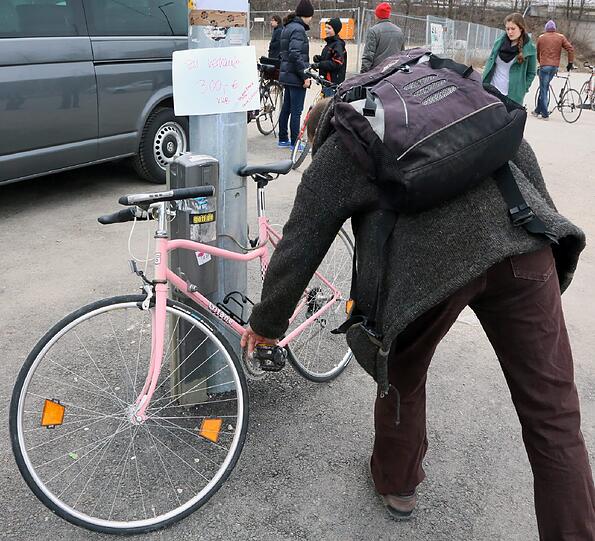 Der Radlflohmarkt im Backstage an der Friedensheimer Brücke läutete am Wochenende den Frühling ein. Die Bilder.