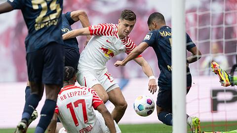 RB Leipzig (weiße Trikots) musste sich mit einem 0:0 gegen Mainz zufrieden geben.