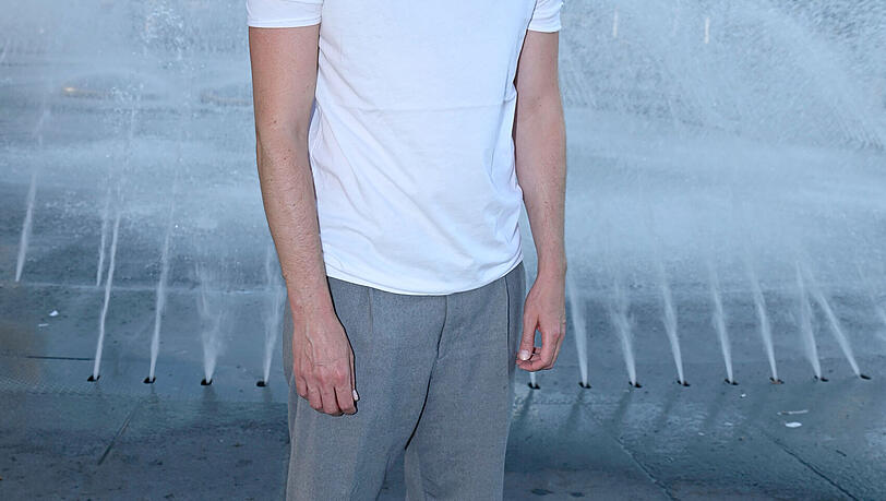 Tommy Schwimmer stieg bei "Dahoam is Dahoam" als Hauptdarsteller aus – und hat einen Weinladen in München eröffnet. Tommy Schwimmer stieg bei "Dahoam is Dahoam" als Hauptdarsteller aus – und hat einen Weinladen in München eröffnet.