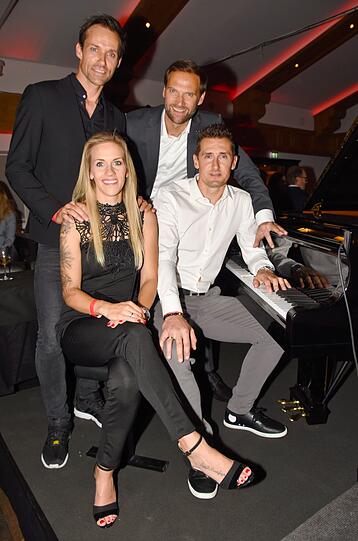 Sven mit Melissa Hannawald, Marc Autmaring und Miroslav Klose
