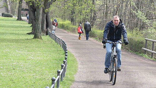 Zoff um den Radweg an der Hallerwiese. Zoff um den Radweg an der Hallerwiese.