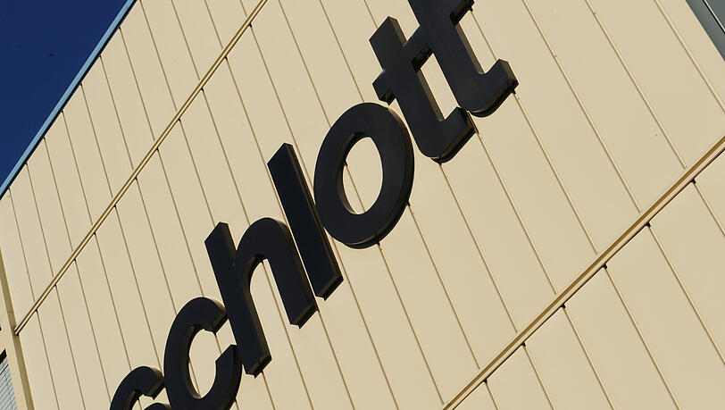 Neue Hoffnung für Schlott. Neue Hoffnung für Schlott.