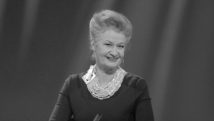 Ursula Cantieni spielte fast 30 Jahre lang in "Die Fallers" (SWR) mit. Sie starb in der Nacht auf den 15. August im Alter von 75 Jahre Jahren.