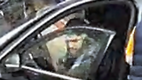 Ein Foto des Mannes am Steuer des Audi A3. Ist er der Täter?