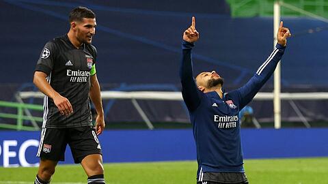 Der Star bei Olympique Lyon: Memphis Depay (r.).