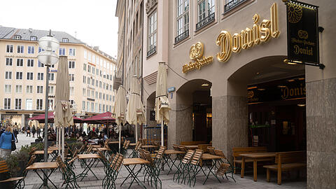 Die Gerüchteküche brodelt in München: Der Donisl am Marienplatz - wird er etwa zum neuen Haxnbauer?