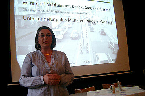 &bdquo;Es reicht! Schluss mit Dreck, Stau und Lärm&ldquo;, fordert Ender Beyhan-Bilgin.