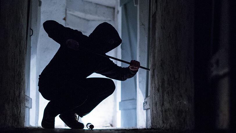 Dank DNA-Abgleich kommt die Münchner Polizei einer serbischen Einbrecherin auf die Schliche. (Symbolfoto) Dank DNA-Abgleich kommt die Münchner Polizei einer serbischen Einbrecherin auf die Schliche. (Symbolfoto)
