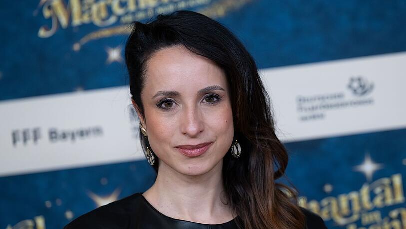 Stephanie Stumph, Schauspielerin, kommt im Mathäser Filmpalast zu der Premiere des Films Chantal im Märchenland.