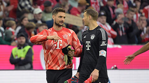 Sven Ulreich (l.) und Manuel Neuer. Ulreich ist ein würdiger Vertreter für Neuer (Archivbild).