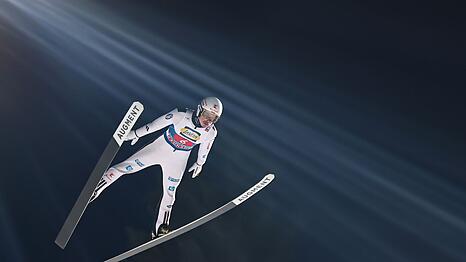 Philipp Raimund will beim Skisprung-Weltcup in Japan nach seiner Erkrankung wieder starten. (Archivbild)