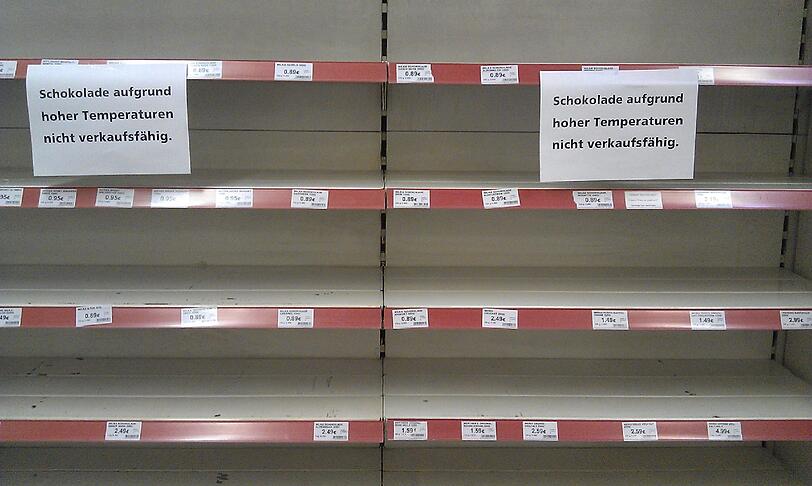Zu heiß für Schokolade: In einem Supermarkt im Glockenbach gibt's nur noch leere Regale.