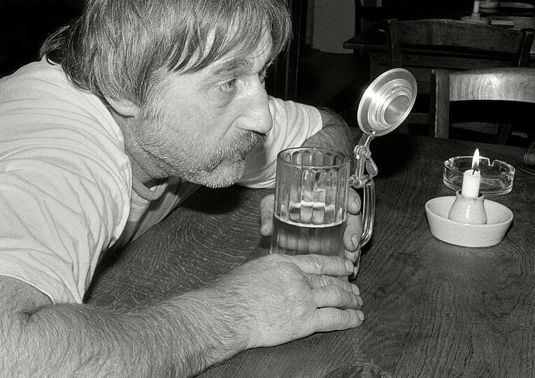 Johannes Ulrich Arndt an seiner Arbeits- und Wirkungsstätte im Fraunhofer.