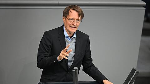 Karl Lauterbach (SPD) berichtete in seiner Rede von Kontakten zu Entwicklern im Silicon Valley.