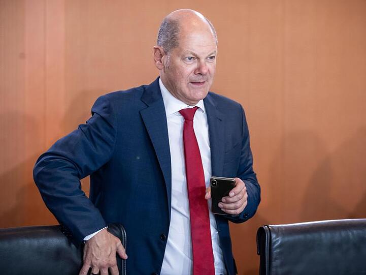 Olaf Scholz will die Beteiligung des Bundes für Flüchtlingskosten von derzeit 4,7 Milliarden auf rund 1,3 Milliarden Euro pro Jahr senken.