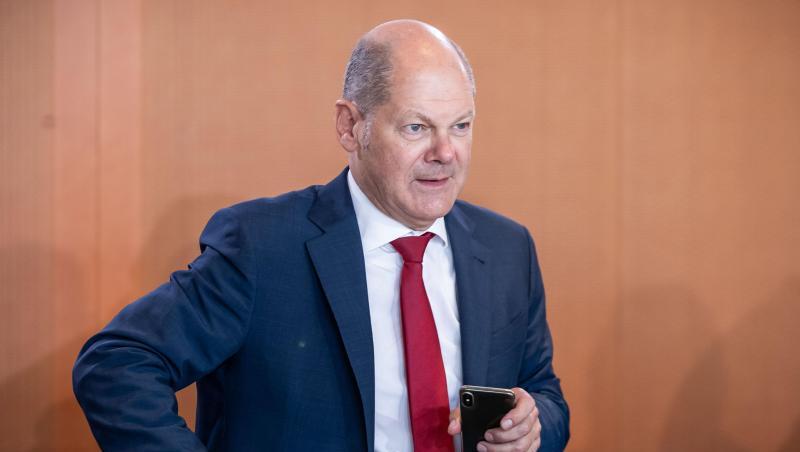 Olaf Scholz will die Beteiligung des Bundes für Flüchtlingskosten von derzeit 4,7 Milliarden auf rund 1,3 Milliarden Euro pro Jahr senken. Olaf Scholz will die Beteiligung des Bundes für Flüchtlingskosten von derzeit 4,7 Milliarden auf rund 1,3 Milliarden Euro pro Jahr senken.