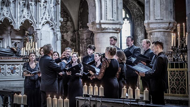 Der 2001 von Nigel Short gegründete Tenebrae Choir.