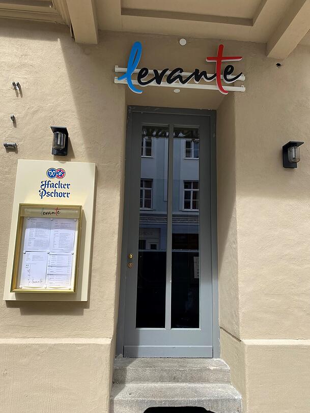 Das Restaurant Levante hat eine Filiale im Glockenbachviertel bekommen. Das Restaurant Levante hat eine Filiale im Glockenbachviertel bekommen.