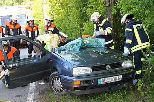 Aus diesem Warck mussten die beiden Männer geholt werden