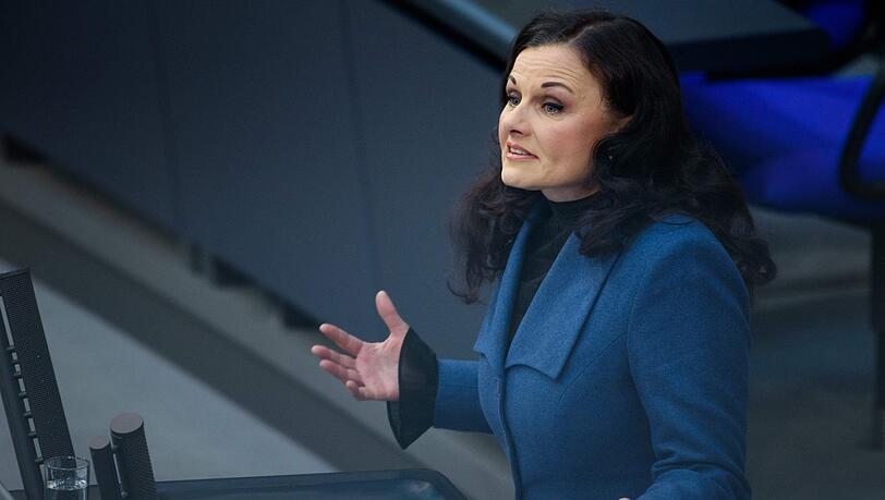 Gitta Connemann hat scharfe Kritik am Umgang der Deutschen mit religiösen Feiertagen geäußert. Gitta Connemann hat scharfe Kritik am Umgang der Deutschen mit religiösen Feiertagen geäußert.