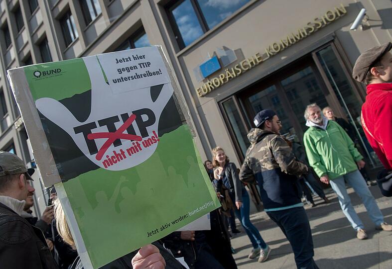Weitere Bilder von Demonstrationen aus anderen Städten - hier: Berlin