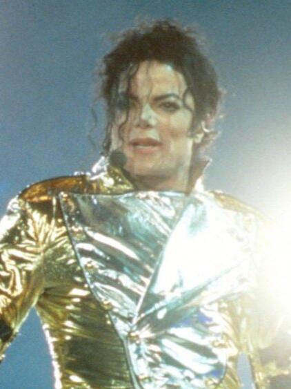 Michael Jackson w&auml;hrend eines Auftritts im Jahr 1996.