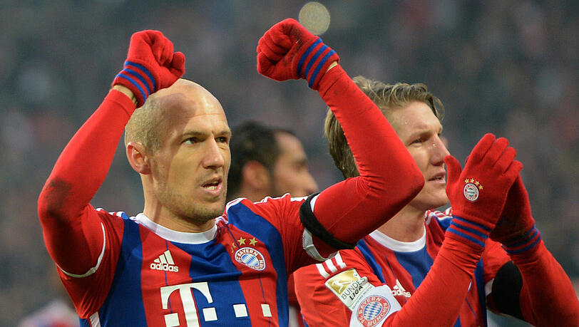 Arjen Robben und Bastian Schweinsteiger beim Spiel gegen den VfB Stuttgart. Arjen Robben und Bastian Schweinsteiger beim Spiel gegen den VfB Stuttgart.
