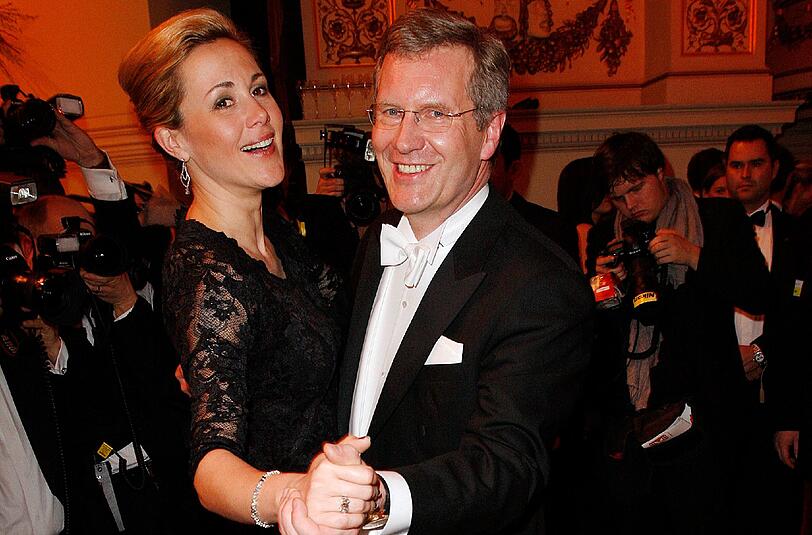 Christian Wulff und Ehefrau Bettina beim Semperopernball im Jahr 2011.