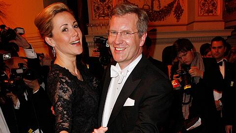 Christian Wulff und Ehefrau Bettina beim Semperopernball im Jahr 2011.