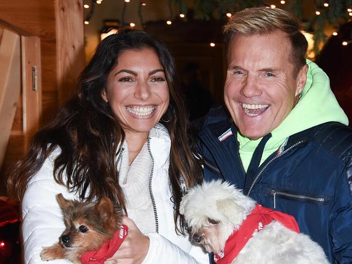 Dieter Bohlen und seine Lebensgefährtin Carina Walz auf dem Weihnachtsmarkt auf Gut Aiderbichl.