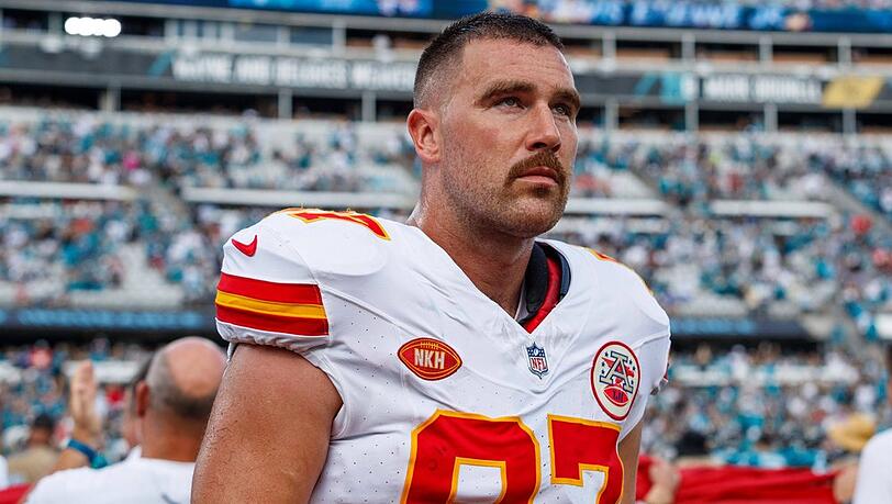 Ist er der neue Mann an der Seite von Taylor Swift? NFL-Star Travis Kelce steht gerade im Fokus der Öffentlichkeit.