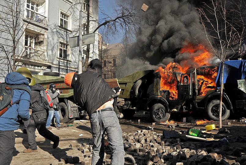 Blut, Feuer, Gewalt: Die Situation in Kiew ist in der Nacht weiter eskaliert. Die Bilder aus der Ukraine.