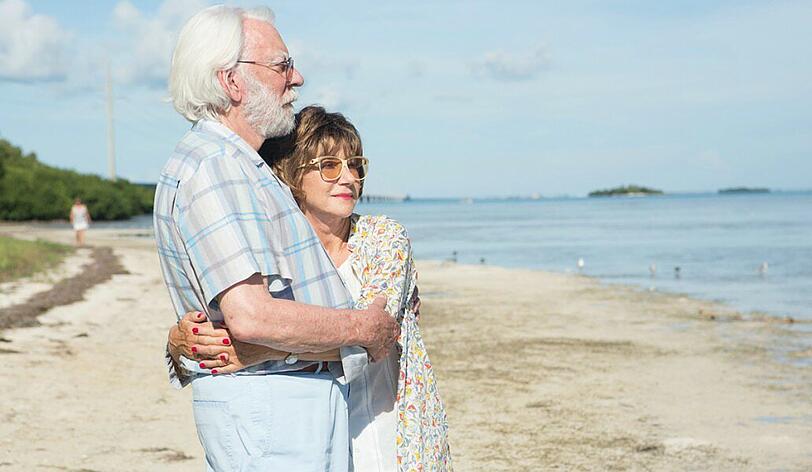 John (Donald Sutherland) und Ella (Helen Mirren) sind seit fünfzig Jahren verheiratet.