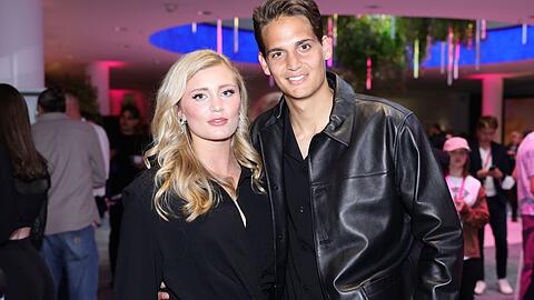 Luna Schweiger und Kevin von Anhalt in Bonn.