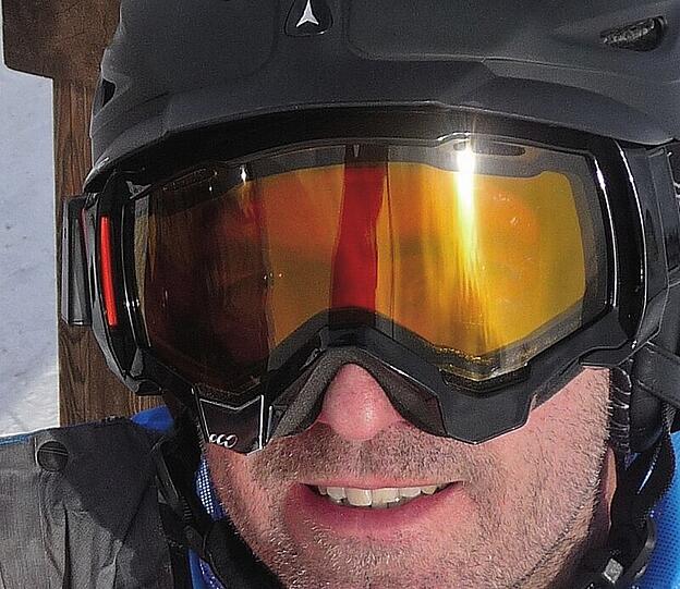 Schaltet von dunkel auf hell und umgekehrt: Skibrille von Wed'ze.