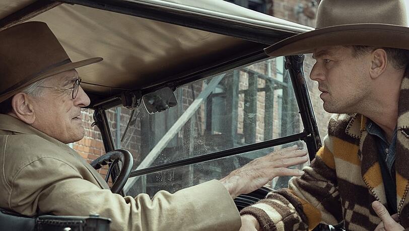 Robert De Niro (l.) und Leonardo DiCaprio in "Killers of the Flower Moon".