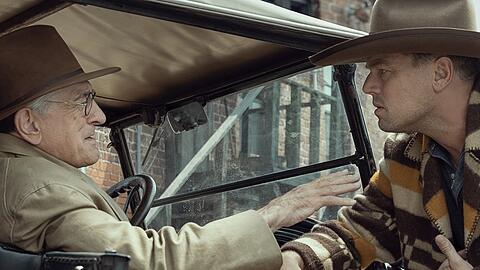 Robert De Niro (l.) und Leonardo DiCaprio in "Killers of the Flower Moon".