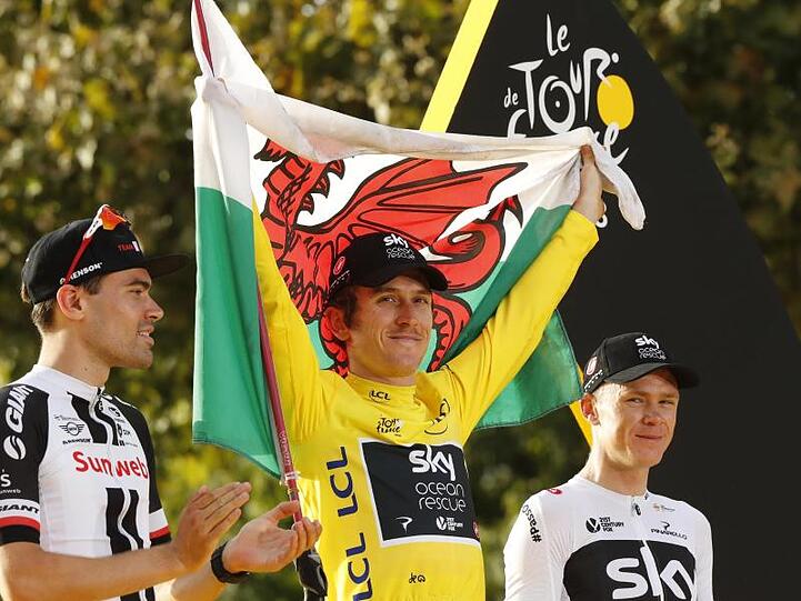 Der Waliser Geraint Thomas (M.) gewann 2018 die Tour.