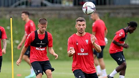 Lukas Podolski spielt jetzt für den polnischen Erstligisten Gornik Zabrze.