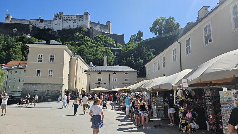 Der Kapitelplatz in Salzburg. Ganz in der Nähe hat Tanja Eibl ihr Geschäft.