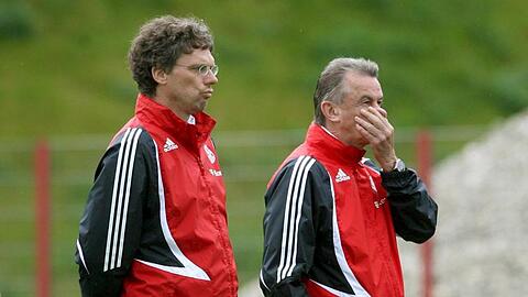 Immer treu: Michael Henke (l.), der langjährige Assistent des ehemaligen Ottmar Hitzfeld.