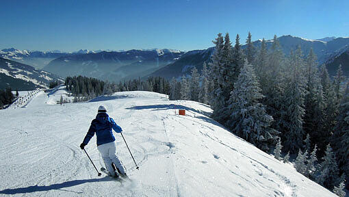 Das beliebte Skigebiet Saalbach. Am Dienstag ist ein Bub (12) bei Skifahren ums Leben gekommen. Das beliebte Skigebiet Saalbach. Am Dienstag ist ein Bub (12) bei Skifahren ums Leben gekommen.