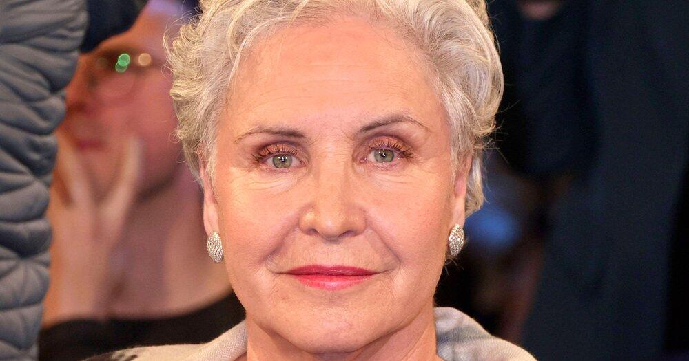 Schauspielerin-Katerina-Jacob-erholt-sich-nach-Fu-Operation