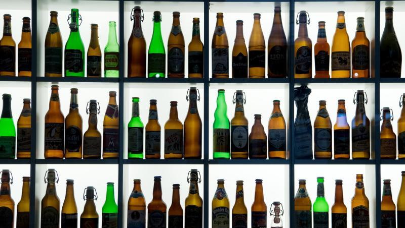 Es wird gerne Bier getrunken. Immer beliebter werden aber auch alkoholfreie Bier-Varianten. Es wird gerne Bier getrunken. Immer beliebter werden aber auch alkoholfreie Bier-Varianten.